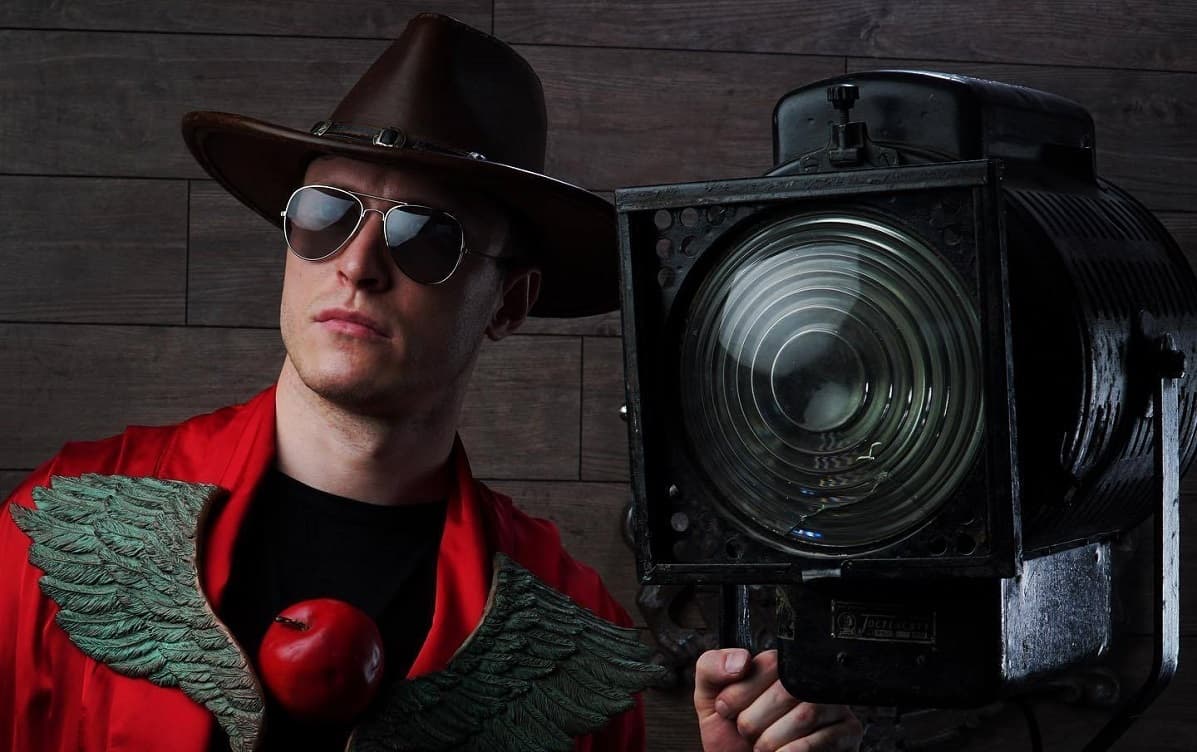 “Apple-Man”: дивіться backstage зі зйомок фільму про супергероя