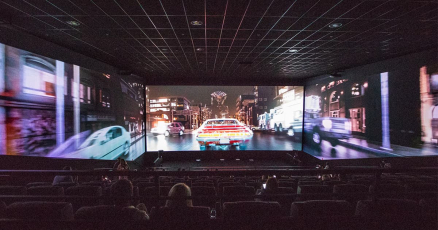 Multiplex відкрив перший у Києві кінотеатр з технологією ScreenX (фотоогляд)